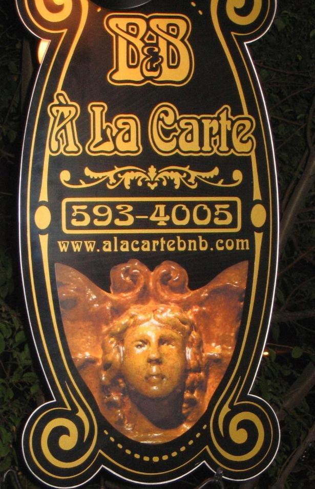 A La Carte Bed and breakfast